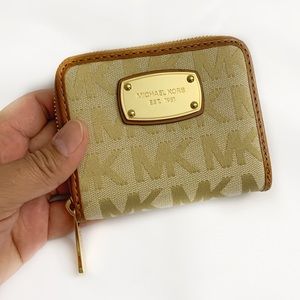 Michael Kors mini monogram wallet NWOT